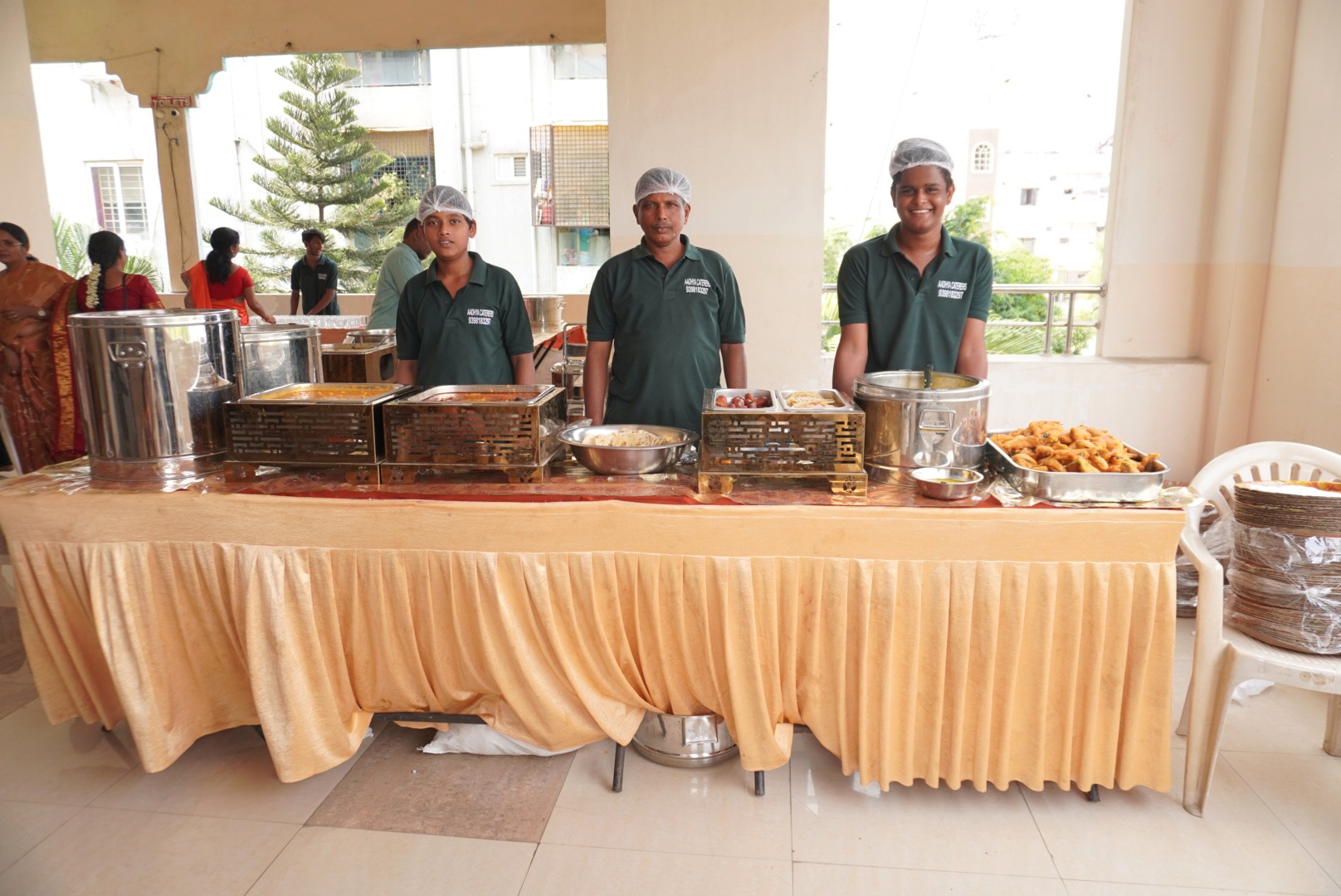 Separate cooking stations for veg & non-veg